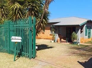 House For Sale in Krugersdorp North, Krugersdorp