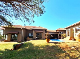 House For Sale in Sugar Bush Estate, Krugersdorp