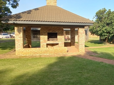 0.5 Bedroom Apartment / flat to rent in Vyfhoek AH - Potchefstroom Potchefstroom Rural 1