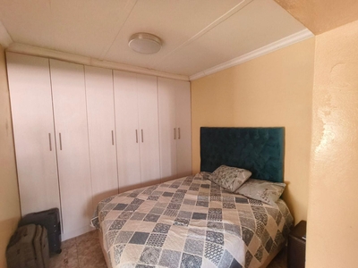 1 Bedroom Apartment / flat to rent in Heuwelsig