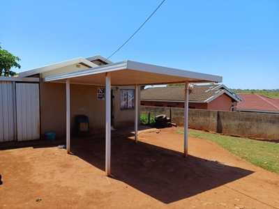 2 Bedroom House for sale in Umhlathuze