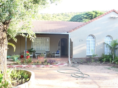 2 Bedroom House Rented in Safari Gardens