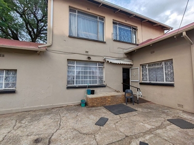 5 Bedroom House To Let in Brakpan Central