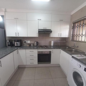 Townhouse For Sale In New Market, Alberton