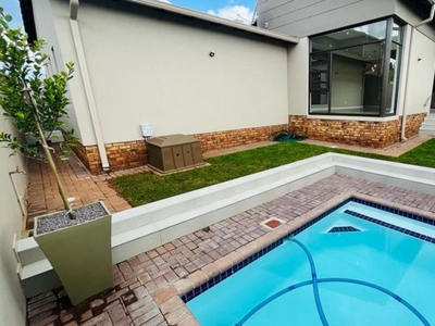 3 Bedroom house for sale in Chancliff Ridge, Krugersdorp