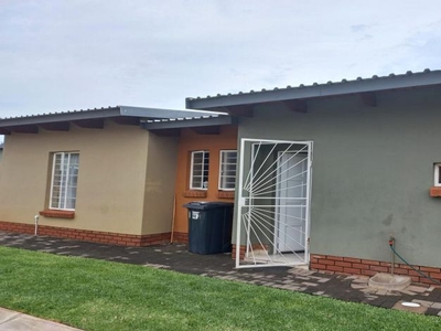 3 Bedroom townhouse - sectional for sale in Waterval East, Rustenburg