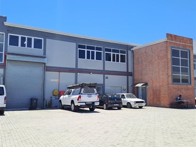 1410 m² Commercial space in Maitland