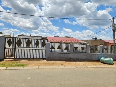 2 Bedroom House for Sale in Vlakfontein