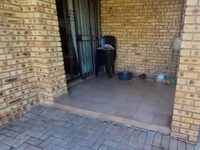 2 Bedroom townhouse - sectional for sale in Riversdale, Meyerton