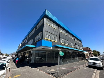 2450 m² Commercial space in Maitland