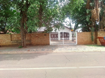 4 Bedroom House to rent in Protea Park