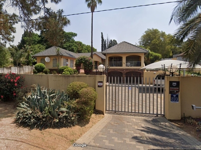 BEAUTIFUL 3 BEDROOM FAMILY HOME IN KELVIN, SANDTON FOR SALE