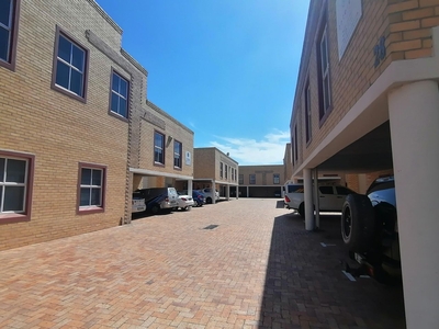 140m² Warehouse To Let in Montague Gardens