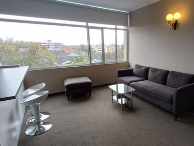 Apartment to rent in Rondebosch, Cape Town