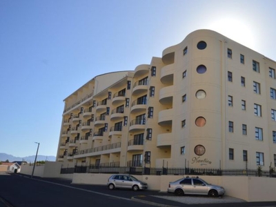 Apartment to rent in Strand South