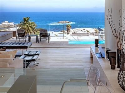 Penthouse For Sale in CAMPS BAY