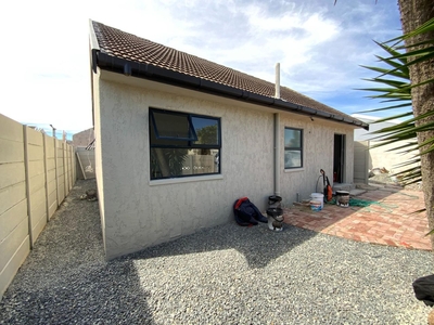 3 Bedroom House Sold in Bothasig