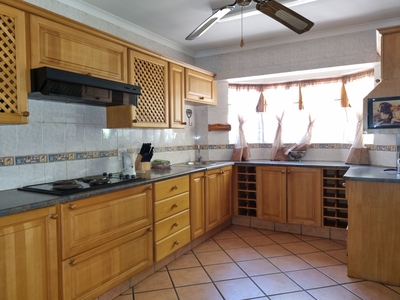 3 bedroom house for sale in Silver Lakes Golf Estate