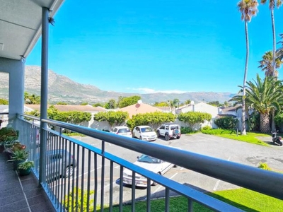 2 Bedroom apartment for sale in Kirstenhof, Cape Town