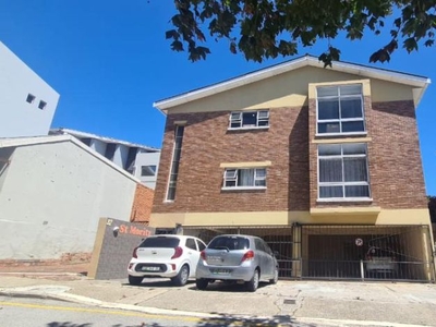 2 Bedroom apartment rented in Richmond Hill, Port Elizabeth