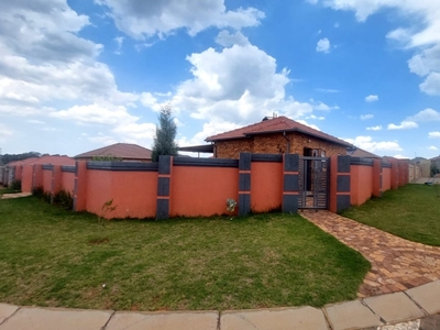 2 Bedroom House For Sale In Modderfontein 76