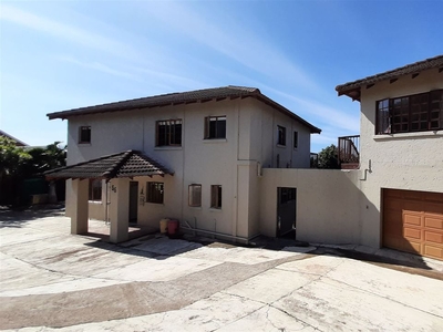 4 Bedroom House For Sale in Bazley Beach