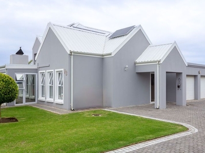 3 Bedroom house in Kingswood Golf Estate For Sale