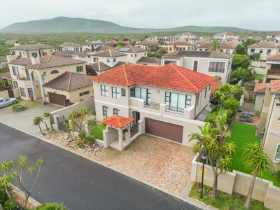 4 Bed House For Rent Big Bay Blouberg