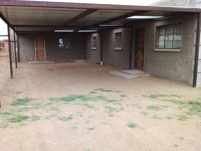 4 Bed House for Sale Grasslands Bloemfontein