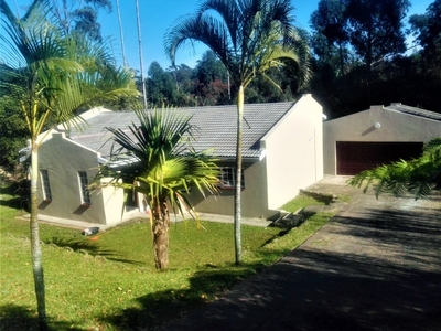 4 Bedroom House For Sale In Uvongo