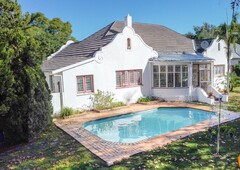 6 Bedroom House For Sale in Modimolle