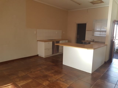 2 Bedroom House For Sale in Bluewater Bay