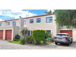 2 Bedroom Duplex in small/private Comples