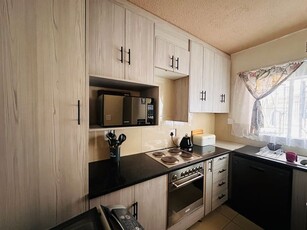 1 Bedroom Apartment For Sale in Elsburg