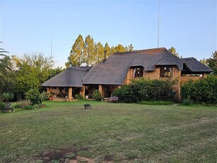 4 Bed House in Ruimsig