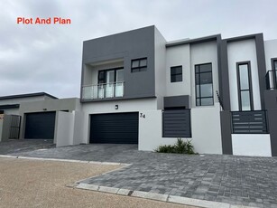 3 Bedroom House For Sale in Sandown