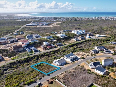 800 m² Land available in Struisbaai