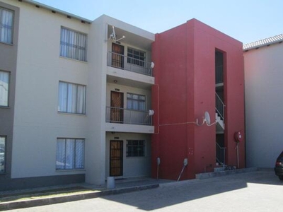 Apartment For Rent In Fleurhof, Roodepoort