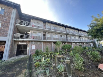 Apartment For Sale In Chrismar, Bellville