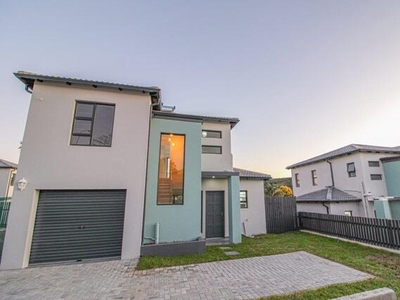 House For Sale In Abbotsford, East London