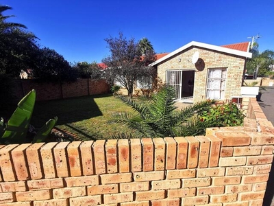 House For Sale In Minerva Gardens, Kimberley