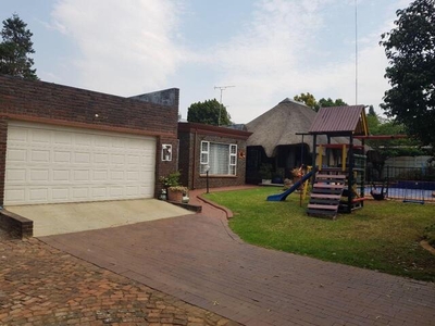 House For Sale In Randhart, Alberton