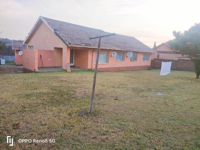 House For Sale In Tasbet Park, Witbank