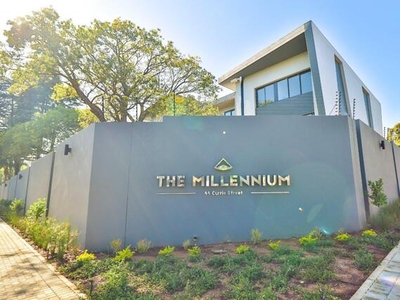 Townhouse For Rent In Oaklands, Johannesburg