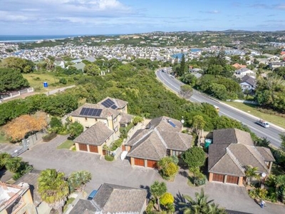 Townhouse For Sale In East Bank, Port Alfred