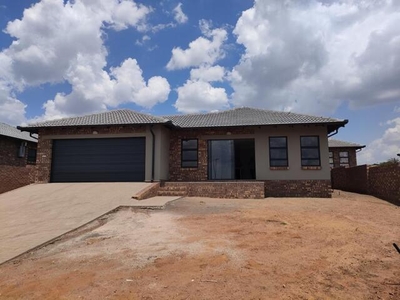 Townhouse For Sale In Witbank Central, Witbank