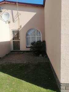 Townhouse For Sale In Witbank Ext 10, Witbank