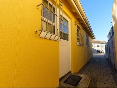 2 bedroom, Blaauwberg Western Cape N/A