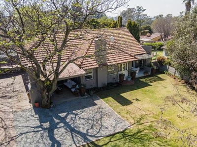 House For Sale In Glenhazel, Johannesburg