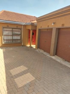House For Sale In Lekaneng, Tembisa